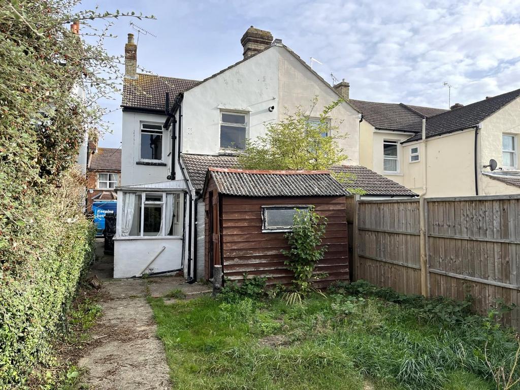 Christchurch Road, Ashford TN23 3 bed semidetached house for sale £