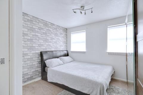 38 Thamley, Purfleet-on-thames, RM19 1GB