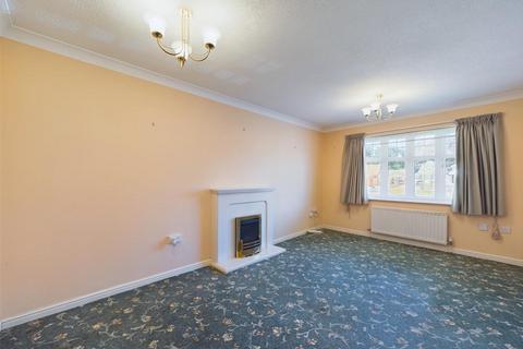 3 bedroom detached bungalow for sale, Longleat Avenue, Bridlington