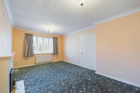 3 bedroom detached bungalow for sale, Longleat Avenue, Bridlington