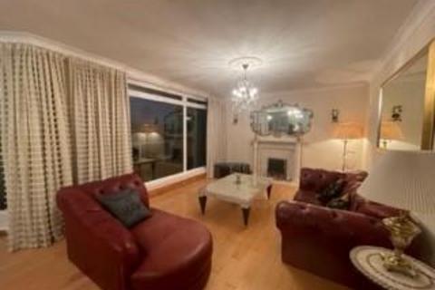 2 bedroom apartment to rent, Montagu Court, Gosforth, Newcastle Upon Tyne