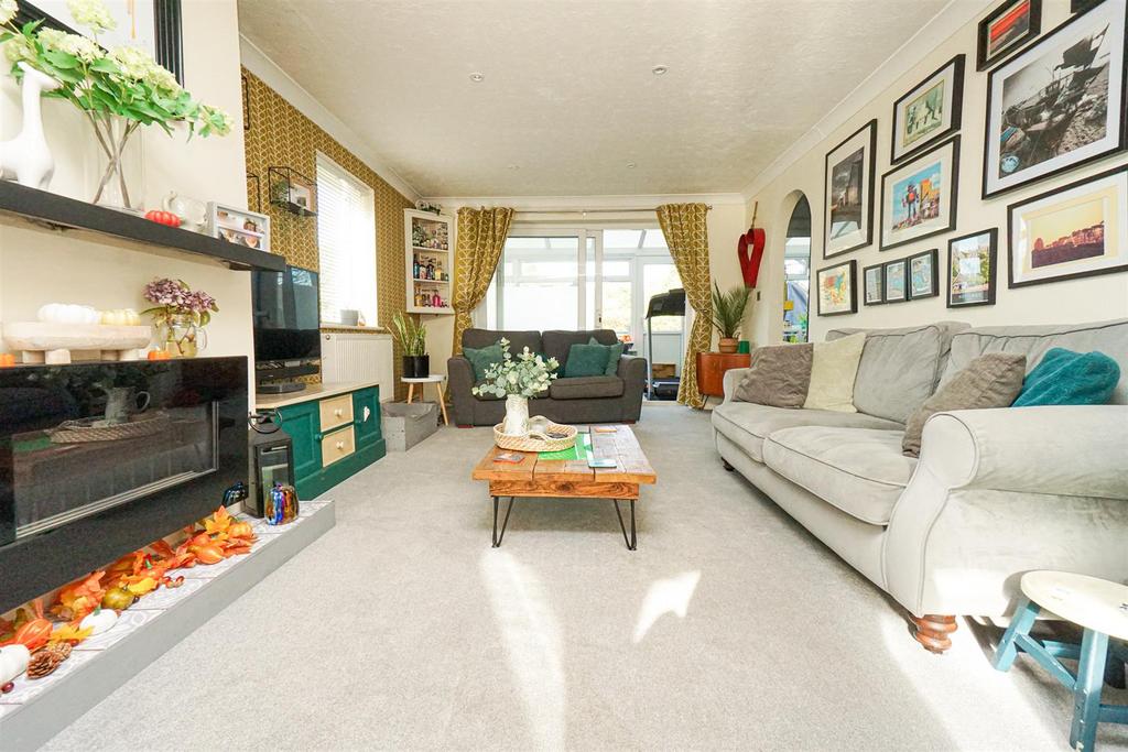 The Ridge, Hastings 3 bed detached house for sale £475,000