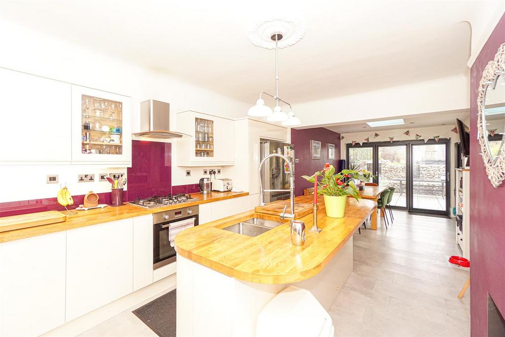 Ashford Road, Hastings 4 bed semidetached house for sale £475,000
