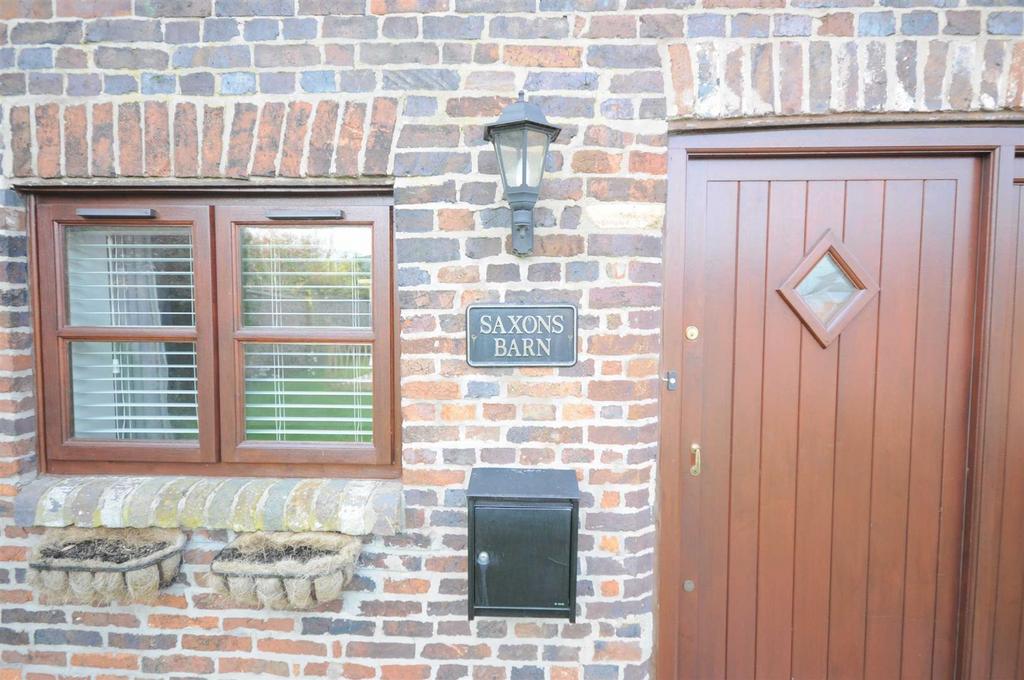 Old Road, Barlaston 3 bed barn conversion £925 pcm (£213 pw)