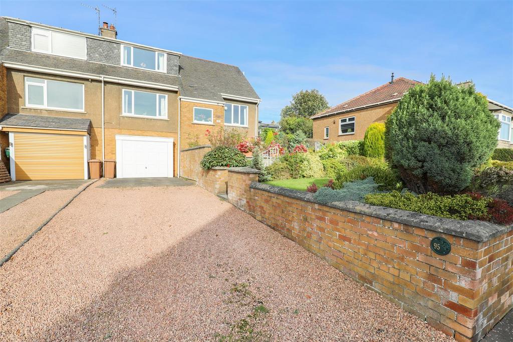 Lady Nairn Avenue, Kirkcaldy 3 bed semidetached house for sale £239,995