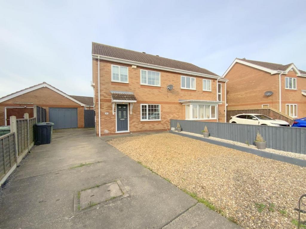 Coral Drive, Waltham, Grimsby 3 bed semidetached house for sale £220,000