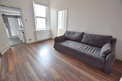 3 bedroom apartment to rent, Arkwright Street, Gateshead, NE8