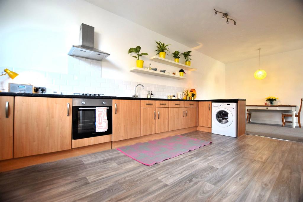 Fitted Kitchen