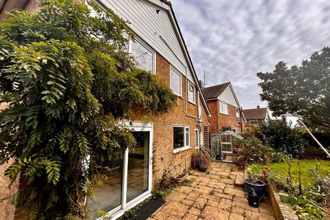 21 Bybrook Field, Sandgate, Folkestone, CT20 3BQ