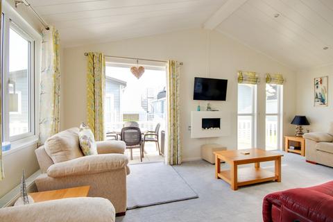 2 bedroom lodge for sale, Mudeford, Christchurch, BH23
