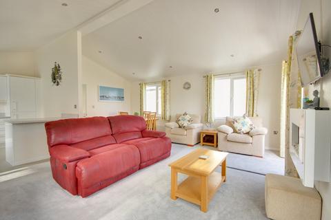 2 bedroom lodge for sale, Mudeford, Christchurch, BH23