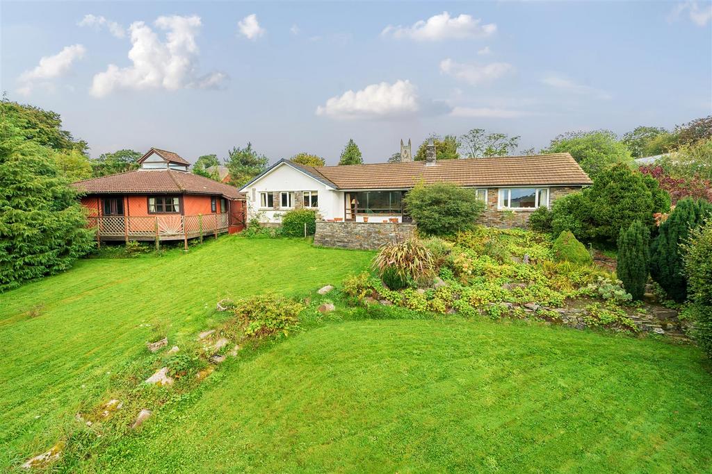 St. Stephens Hill, Launceston 5 bed bungalow for sale £595,000