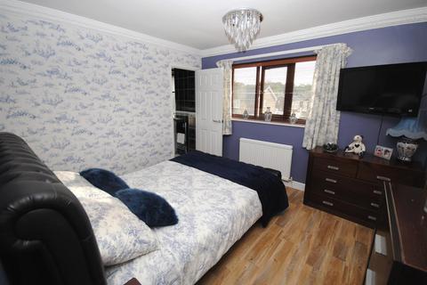 4 bedroom detached house for sale, Ashgrove Croft, Kippax, Leeds