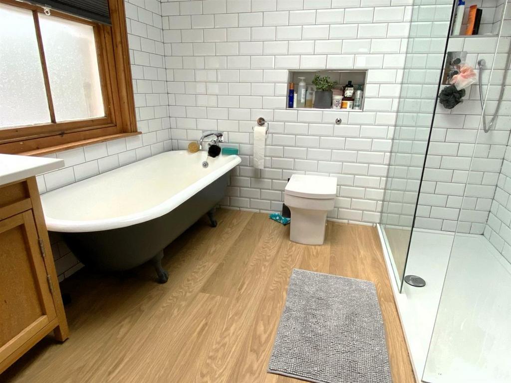 Roebuck Road, Rochester 3 bed terraced house for sale £525,000