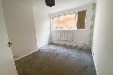 136 Bridgewater Drive, Northampton, NN3 3BB