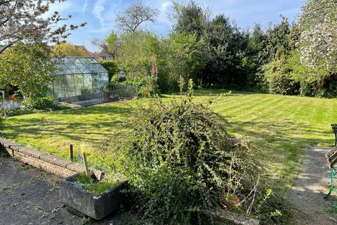 4 bedroom bungalow for sale - Sheering Mill Lane, Sawbridgeworth, CM21