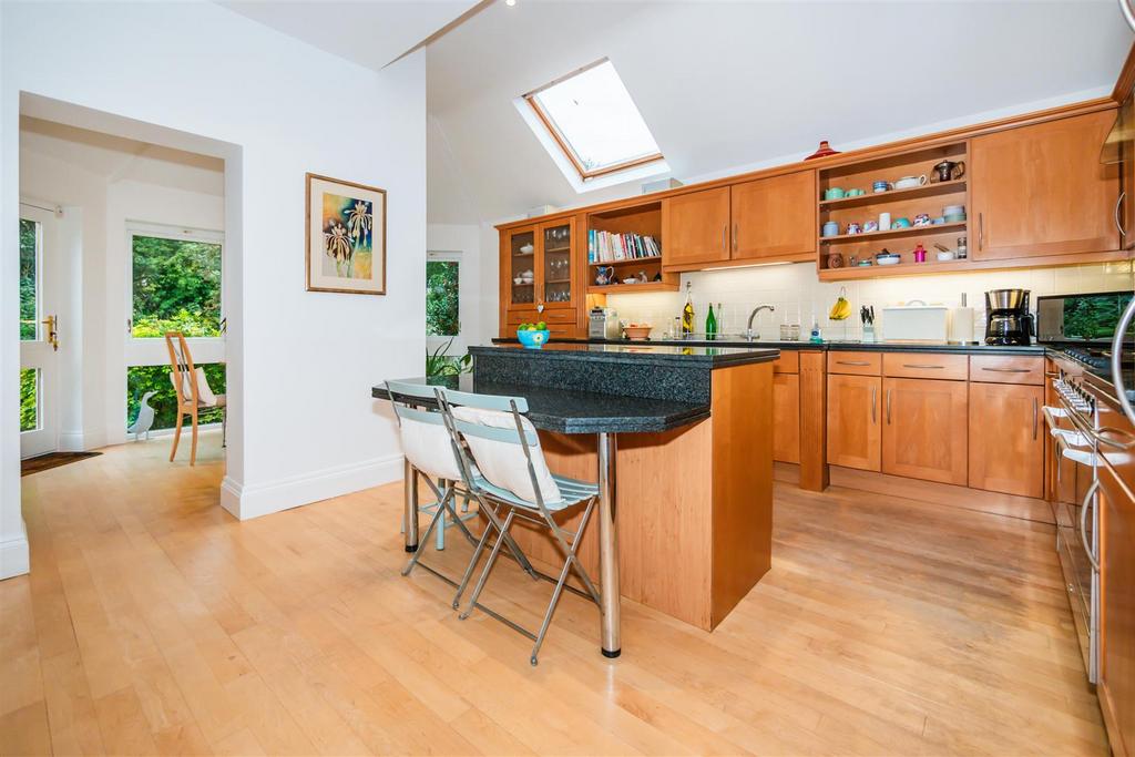 Bower Road, Hale, Altrincham 5 bed detached house £1,595,000