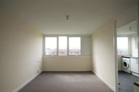 2 bedroom apartment to rent, Melbourne Court, City Centre