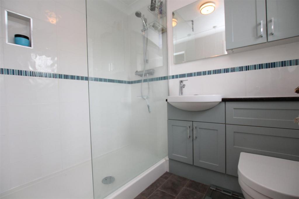 Ensuite Shower Room