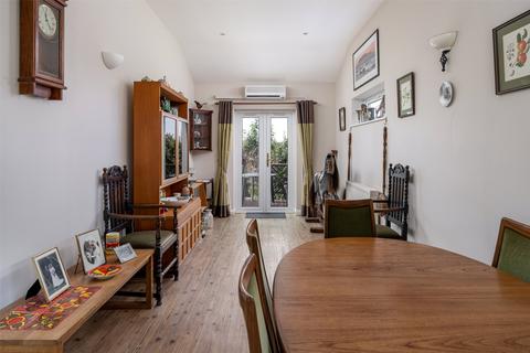 3 bedroom bungalow for sale, Tate Close, Leatherhead, Surrey, KT22