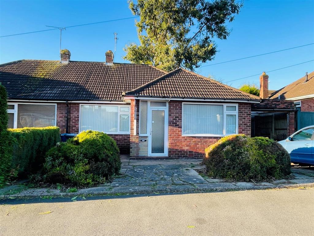 Newstead Avenue, Radcliffe On Trent 2 bed semidetached house for sale £250,000