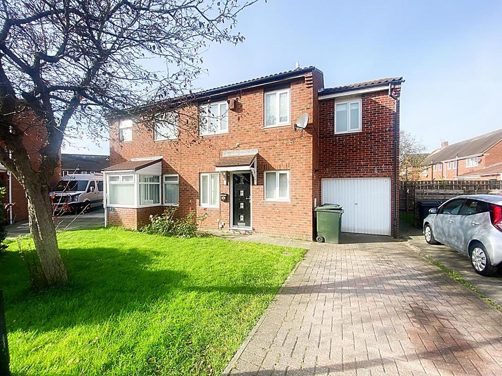 Mullen Gardens, High Farm 4 bed semidetached house for sale £159,950