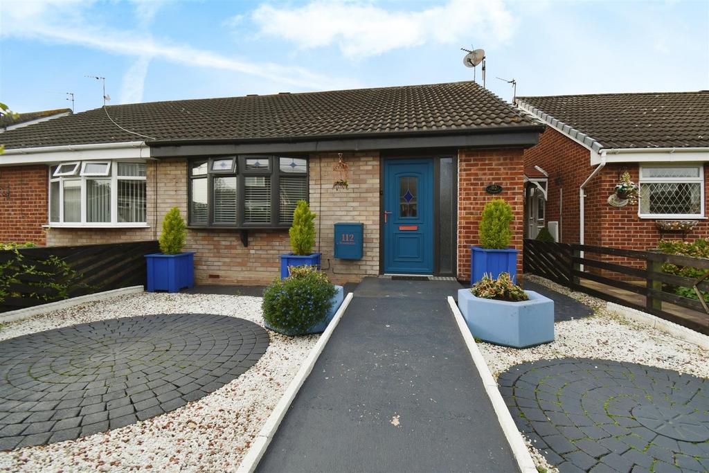 Stonesdale, Sutton Park, Hull 2 bed semidetached bungalow for sale £