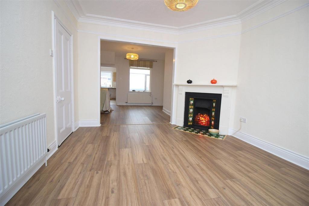 Findon Hill, Sacriston 2 bed terraced house £600 pcm (£138 pw)