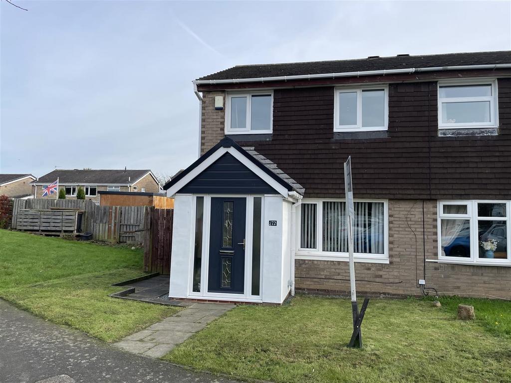 Leyburn Close, Ouston, Chester Le Street 3 bed semidetached house for