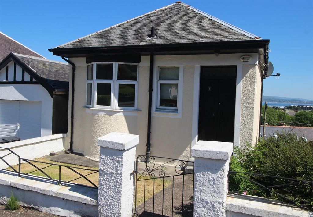 Manor Crescent, Gourock 3 bed detached bungalow £995 pcm (£230 pw)