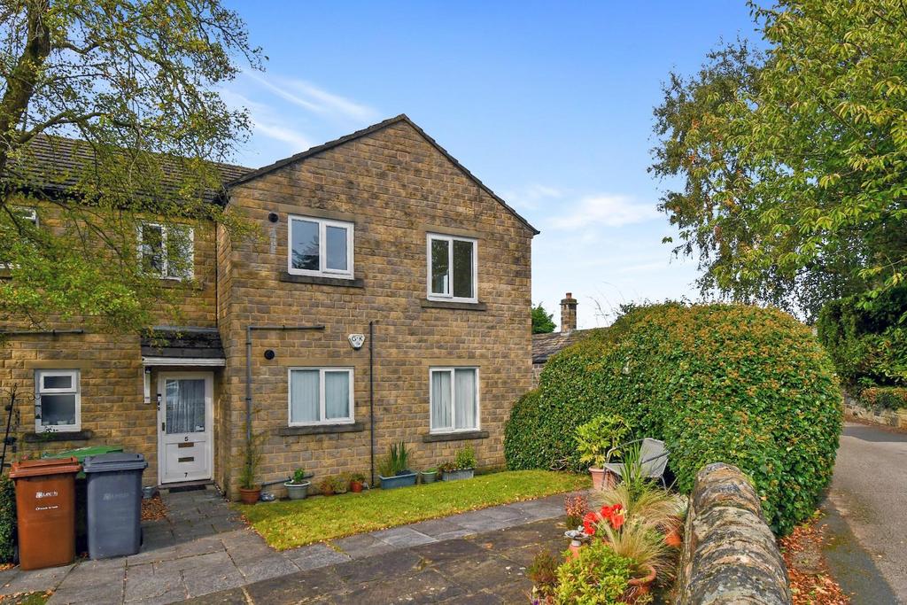 Walkers Row, Yeadon, Leeds 2 bed flat £750 pcm (£173 pw)