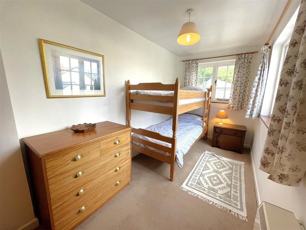 Bedroom 2 2.JPG
