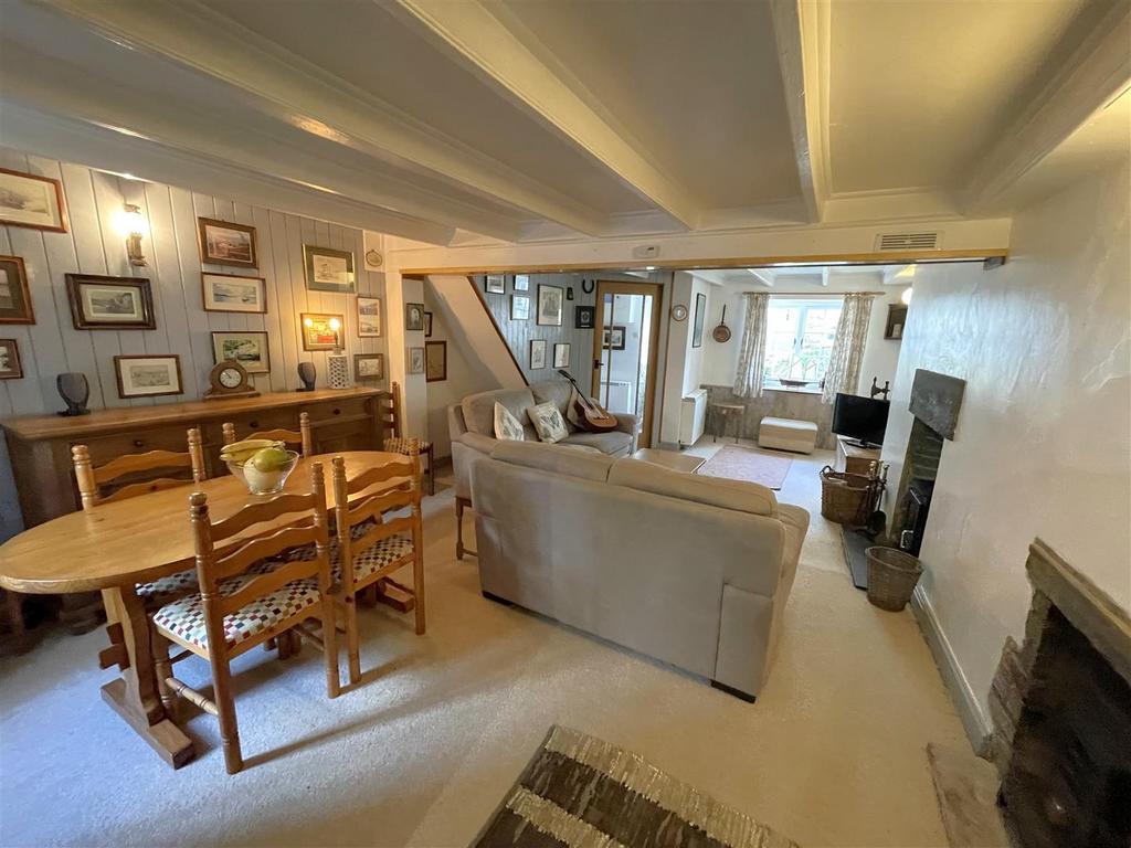 Living room.JPG