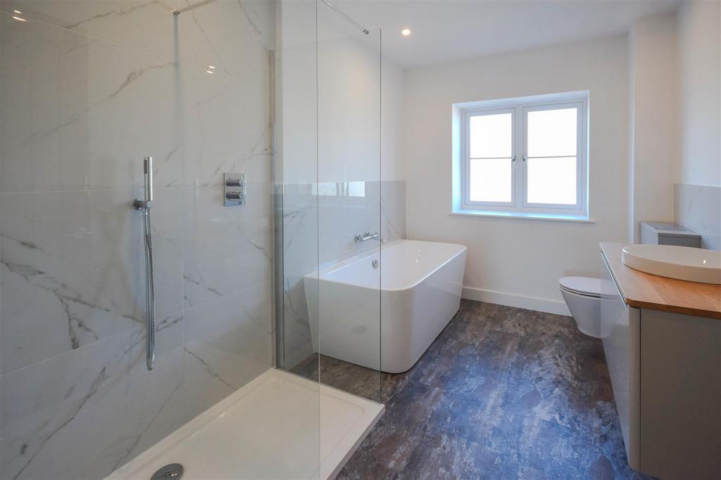 Family bathroom