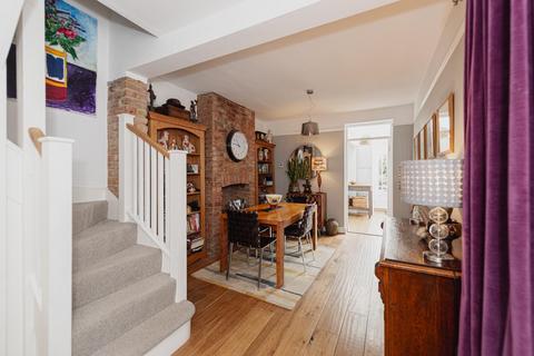 13 Arthur Road, Kingston Upon Thames, KT2 6BA