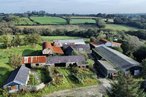 Farm for sale - Gorsgoch, Llanybydder