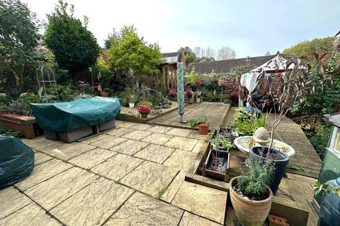 4 Crabb Tree Drive, Northampton, NN3 5DR