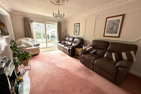 4 Crabb Tree Drive, Northampton, NN3 5DR