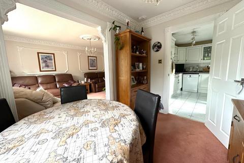 4 Crabb Tree Drive, Northampton, NN3 5DR