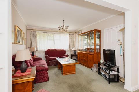 9 Rutherwyke Close, Epsom, KT17 2NA