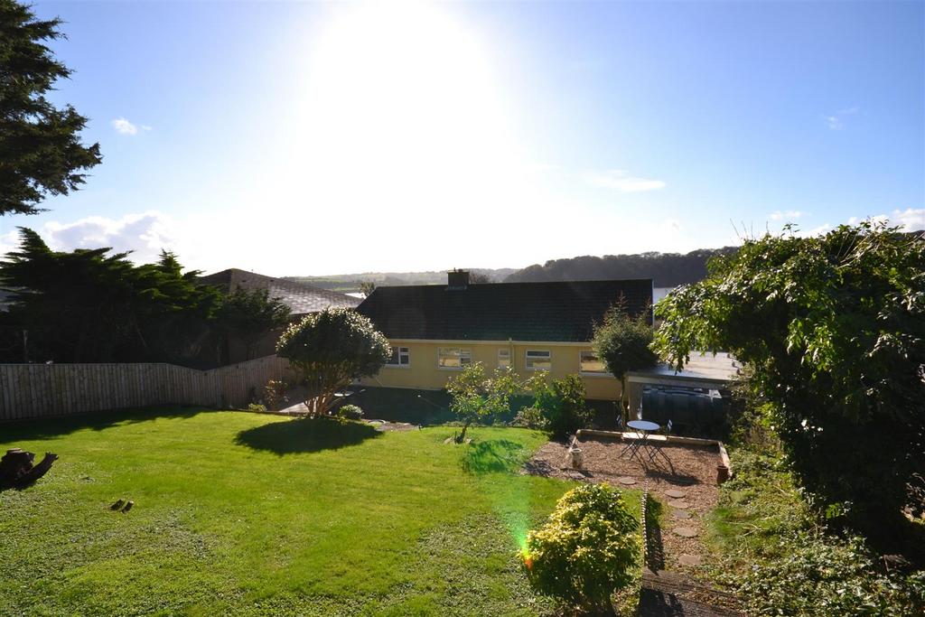 Kiln Park, Burton, Milford Haven 3 bed detached bungalow for sale £