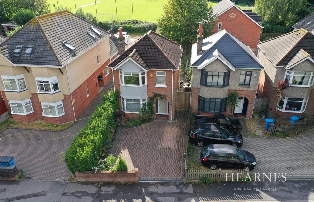 Tatnam Road, Poole, BH15 3 bed detached house for sale £385,000