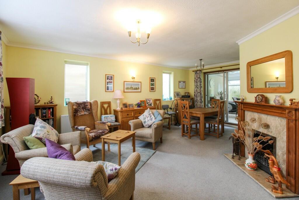 West Street, Barford St Martin... 3 bed detached bungalow £390,000