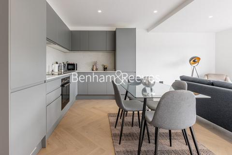 2 bedroom apartment to rent, Durnsford House, Durnsford Road SW19