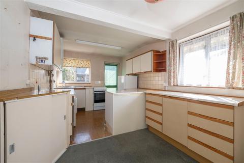 12 Cleevemount Close, Cheltenham, GL52 3HP