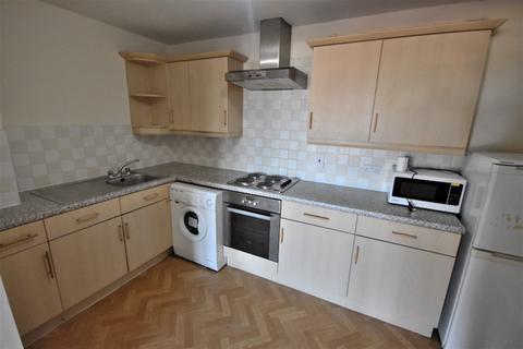 2 bedroom flat to rent, Market Square, Wolverhampton