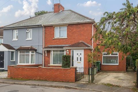3 bedroom semi-detached house for sale - Willows Avenue, Swindon SN2