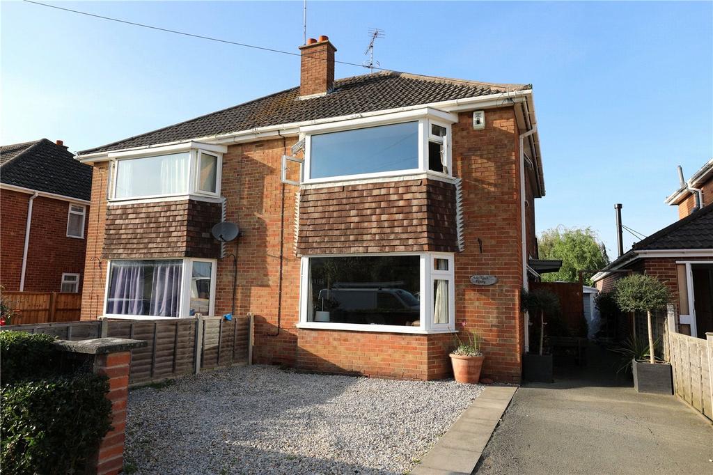 Everest Road, Leckhampton, Cheltenham, Gloucestershire, GL53 2 bed semi