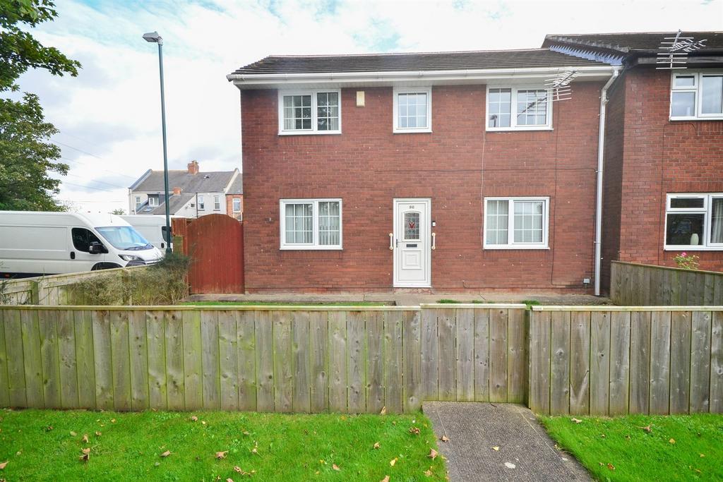 Wilton Gardens North, Boldon Colliery 3 bed end of terrace house for