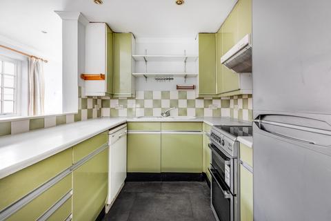 14 Bellamy Street, London, SW12 8BU